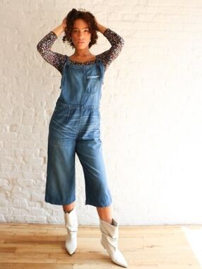 NSF Seone Overalls Sz 27 Soft Denim Wide Leg Cropped Knotted Straps Raw Hem USA